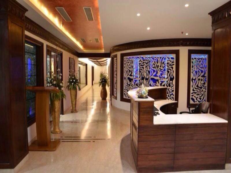 Hotel Saffron Leaf Dehradun Esterno foto