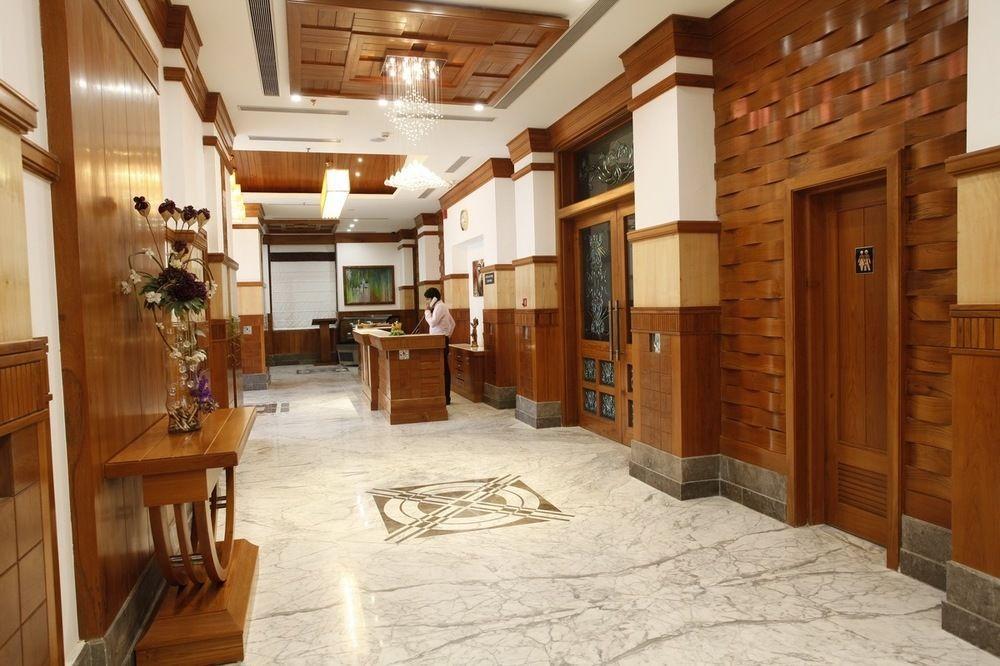 Hotel Saffron Leaf Dehradun Esterno foto